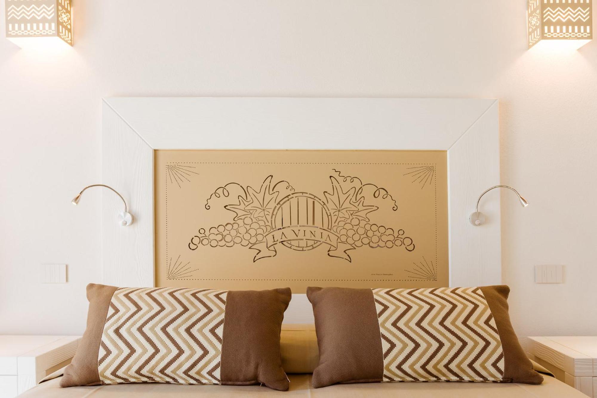 La Vinia Bed&Wine Experience - Adults Only Villa Sassari Room photo